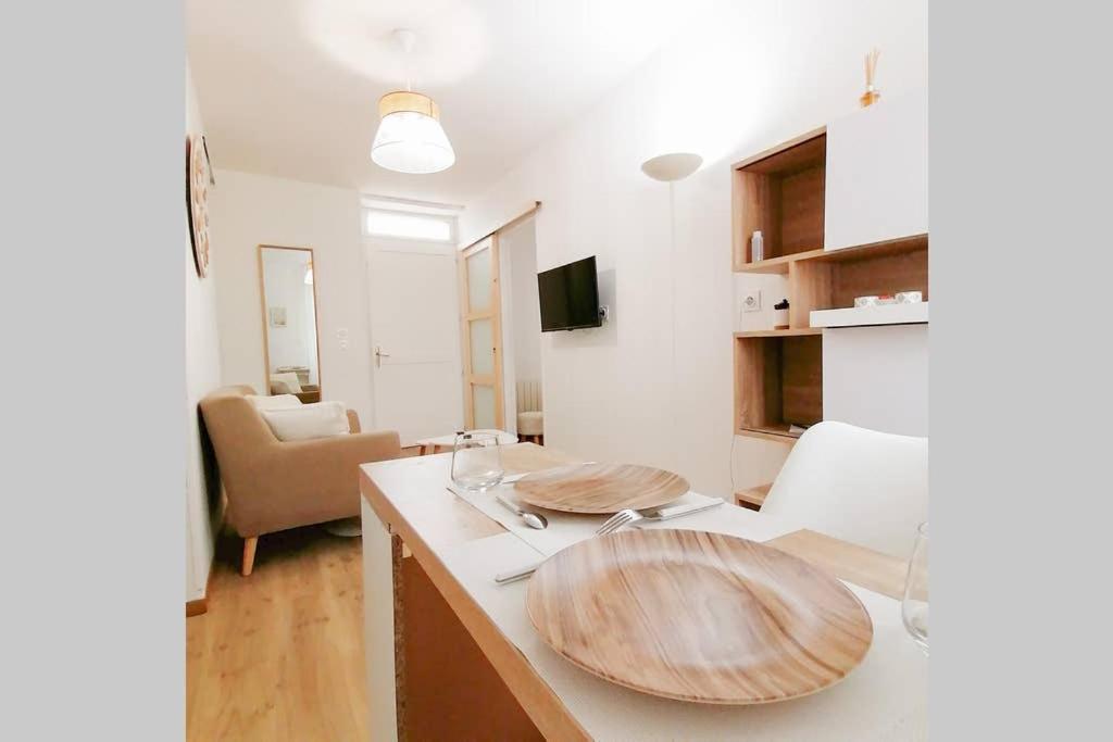 Apartamento Le Cocoon / Proche Gare / Netflix Sens Exterior foto